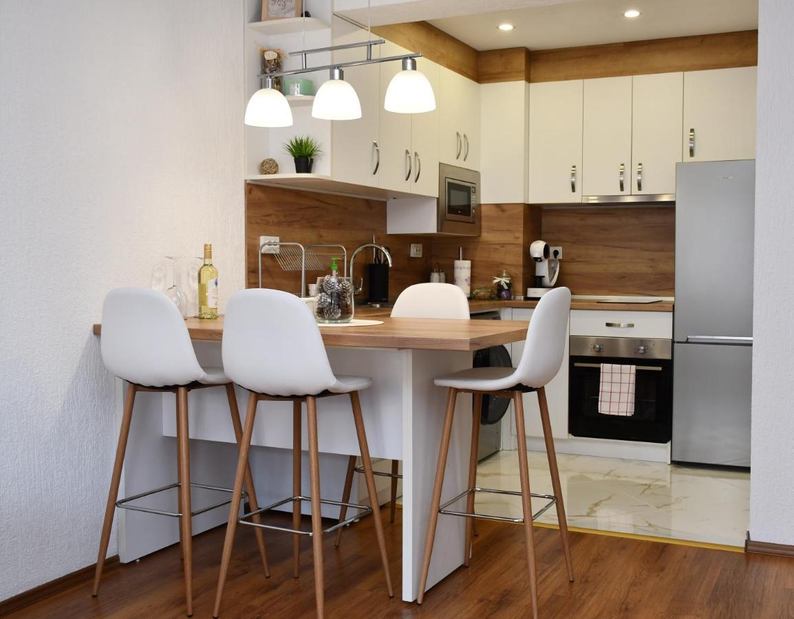 בנסקו Comfort 37 - Luxury Ski Apartment Near The Gondola מראה חיצוני תמונה